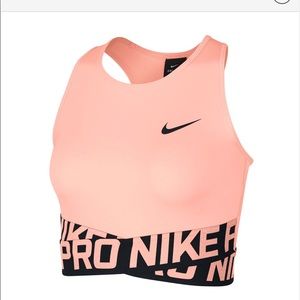 Nike Pro Intertwist Crop Tank Top